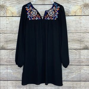 Coveted Clothing Short Dress Stunning Embroidery